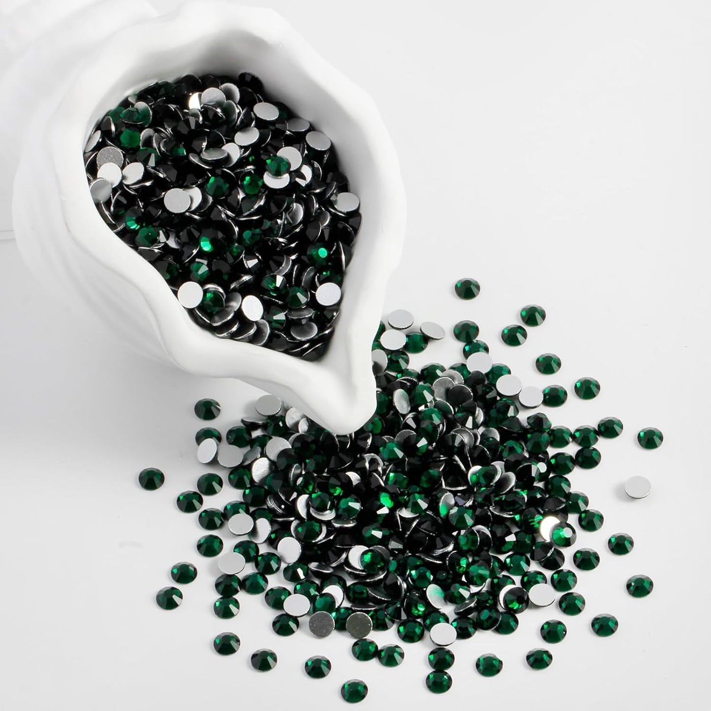 400PCS SS30 Flatback Rhinestones | 12-Facet Diamond-Cut Glass Gems for Nail Art, Clothing, DIY Crafts |Glue-On Decoration Stones with Silver Backing(Emerald)
